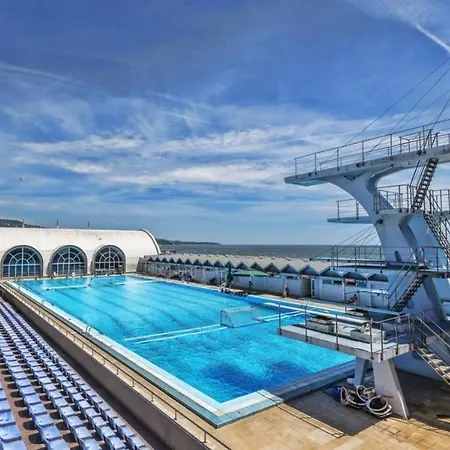 Festival And Congress Centre شقة *